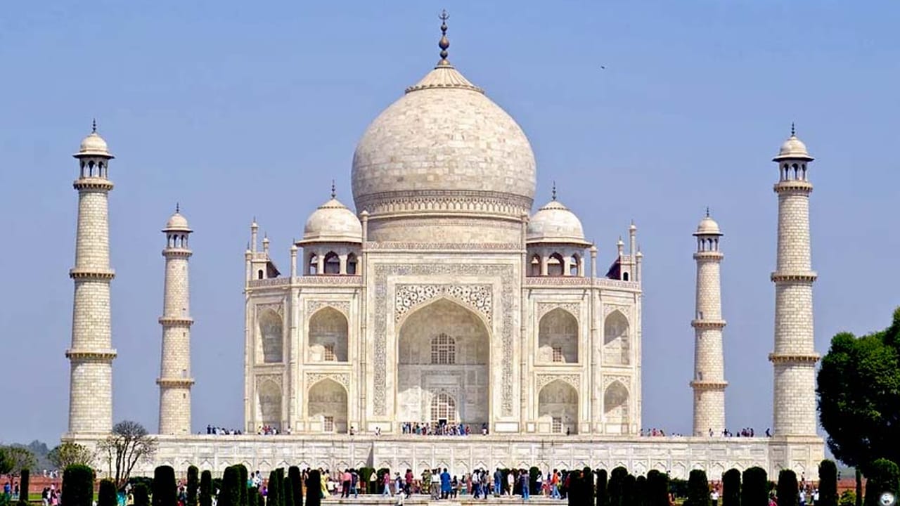 ইংরেজরা বিক্রি করে দিচ্ছিল তাজ মহল – জানেন সেই ইতিহাস?