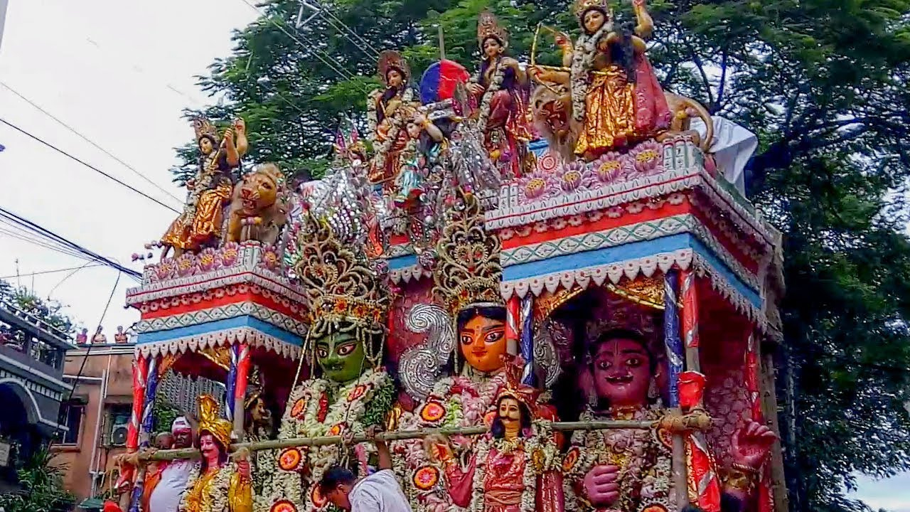 বাংলার রামঠাকুর – বাঙালিয়ানায় ভরপুর