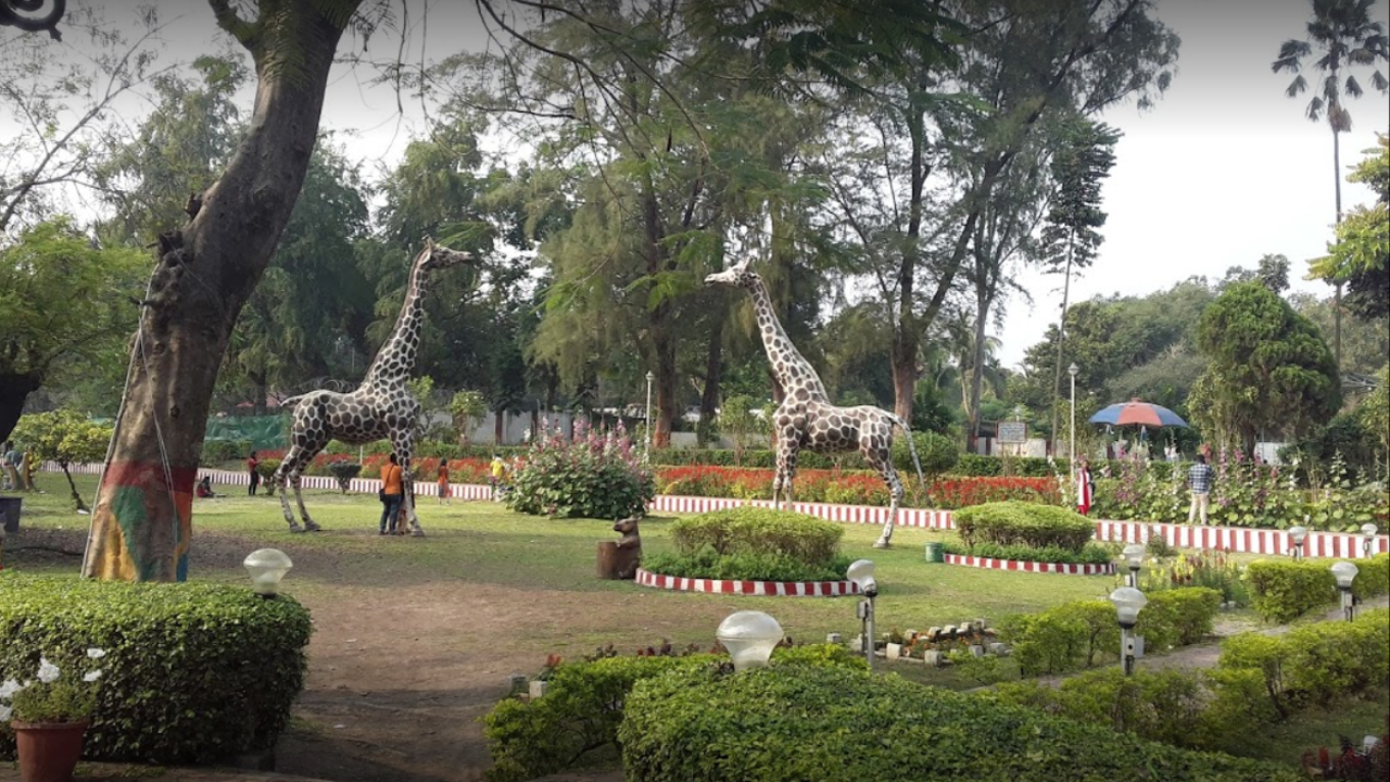 ঘুরে আসুন ঐতিহাসিক মঙ্গল পাণ্ডে উদ্যান থেকে