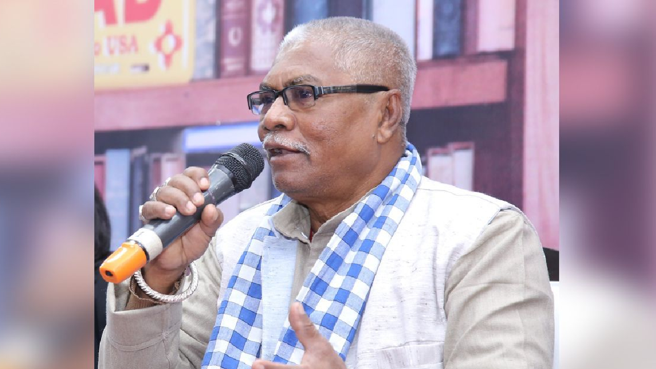 TMC Writer Manoranjan Byapari Resigns Amid Crash Haze!