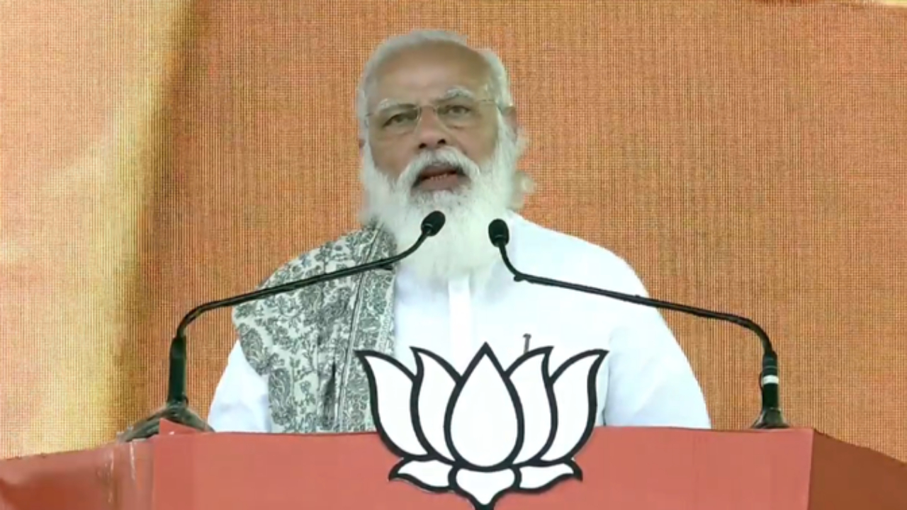 মোদীর বাংলা উচ্চারণ – স্রেফ দেখনদারি?