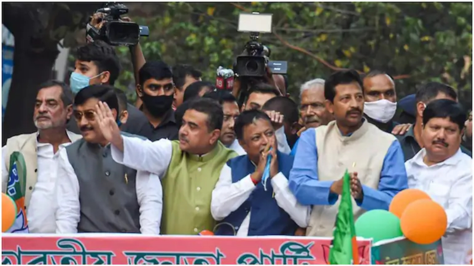 দলবদলুদের সিংহভাগই এখন বোঝা বিজেপির জন্য