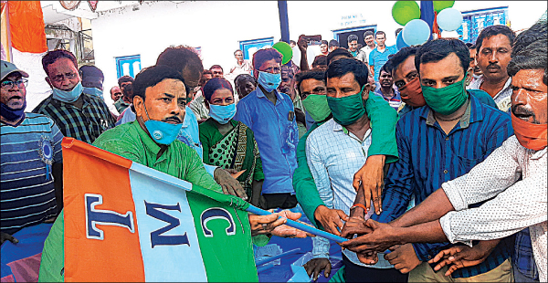 কেতুগ্রামে বড়সড় ভাঙন বিজেপিতে