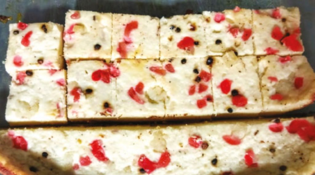 বড়দিনে দেদার বিকোচ্ছে নবদ্বীপের ছানার কেক