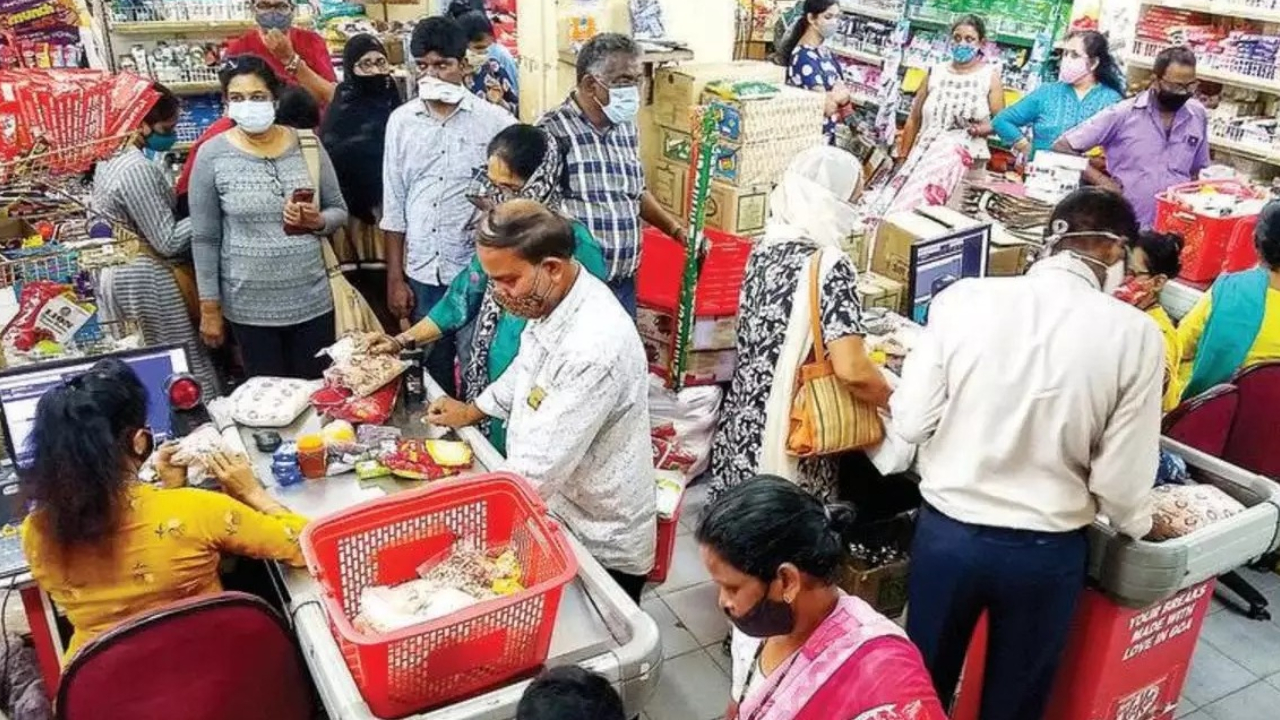 ধ্বংসের পথে ক্ষুদ্র ও মাঝারি ব্যবসা, GST-এর প্যাঁচে ফিরল ‘লাইসেন্স রাজের’ যুগ?