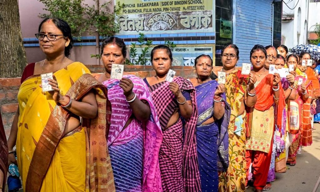 লোকসভা নির্বাচন এগিয়ে আনতে চাইছে মোদী সরকার, জোর জল্পনা রাজনৈতিক মহলে