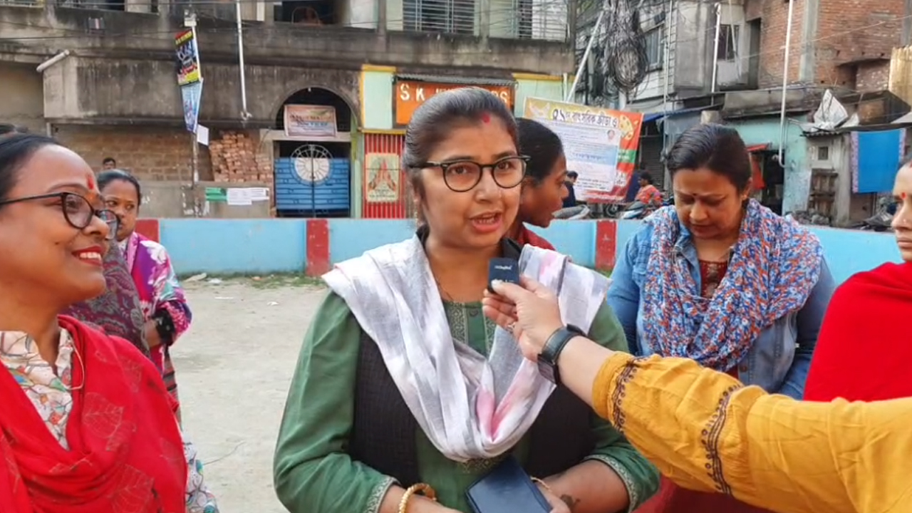 লক্ষ্মীর ভাণ্ডারে এবার থেকে আরও টাকা, ঘোষণা রাজ্যের মুখ্যমন্ত্রীর, গৃহবধূদের কী প্রতিক্রিয়া?