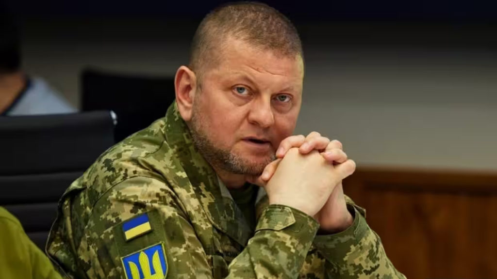 জনপ্রিয় হলেই বিপদ! চাকরি গেল রুশ বাহিনী ঠেকানো সেনানায়কের