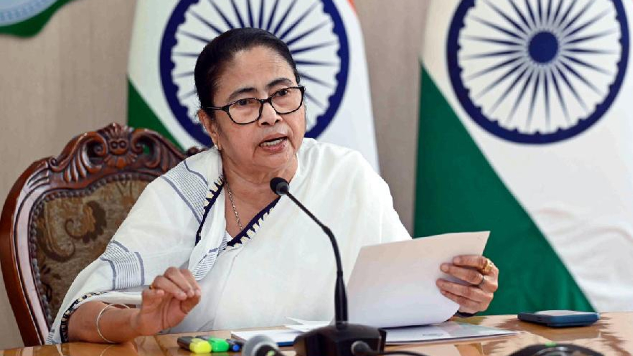 ‘ASHA’, অঙ্গনওয়াড়ি, ICDS হেল্পারদের বেতন বাড়ছে, ঘোষণা মমতার- দেখুন LIVE