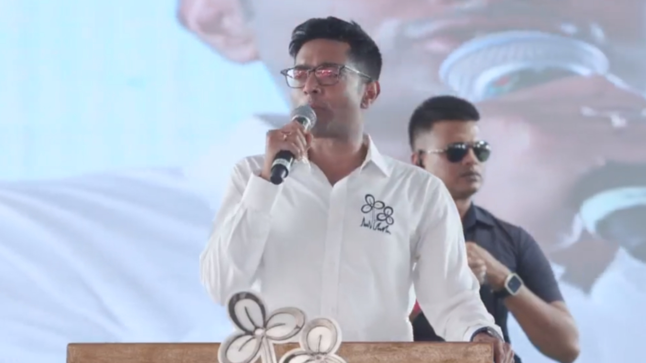 যতদিন তৃণমূল সরকার থাকবে প্রতিমাসে মিলবে লক্ষ্মীর ভাণ্ডার, পাথরপ্রতিমায় গ্যারান্টি অভিষেকের