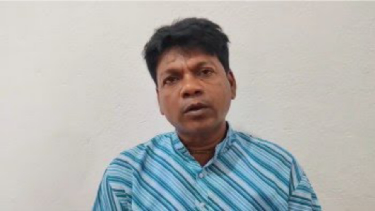 প্রকাশ্যে সন্দেশখালি ‘স্টিং অপারেশনের’ দ্বিতীয় ভিডিও! ৭২ জন টাকা পেয়েছে- বলছে সেই গঙ্গাধর!