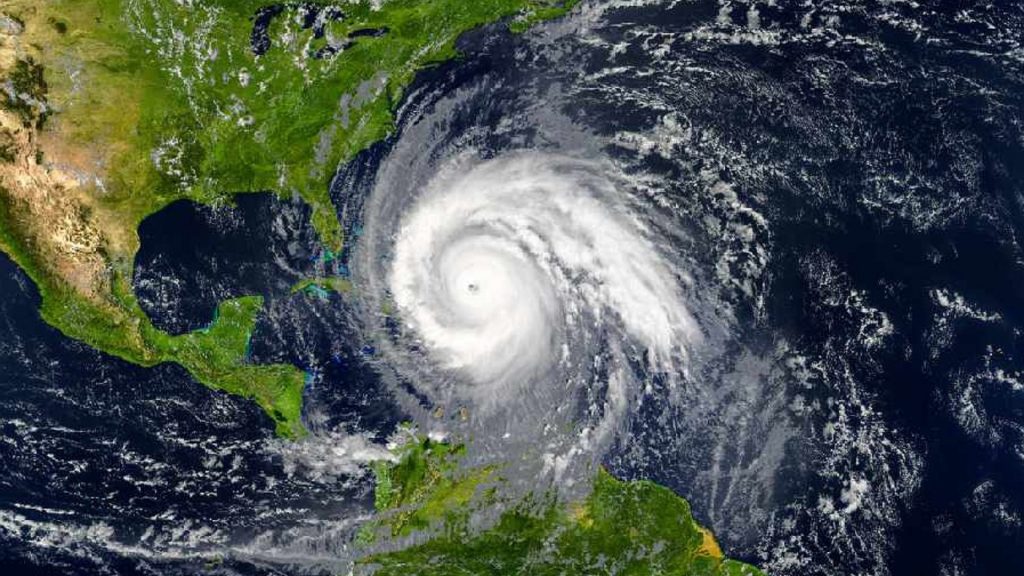 Cyclone Remal Update: দ্রুত কমছে দূরত্ব, শক্তি বাড়িয়ে ক্যানিং থেকে ৩৬০ কিমি দূরত্বে রেমাল