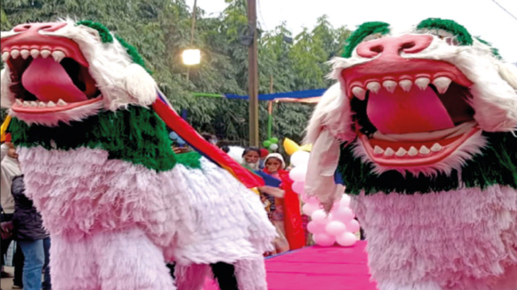 লায়ন ডান্সে মাতল জলপাইগুড়ি