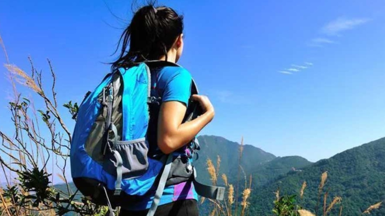 একলা চলো রে…সোলো ট্রিপের প্ল্যান করলে কোন জিনিসগুলো মাথায় রাখবেন?