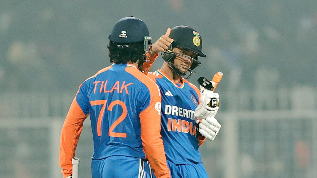 ইডেনে ইংল্যান্ডের বিরুদ্ধে ৭ উইকেটে জয় ভারতের