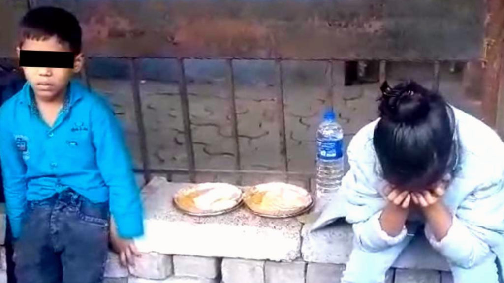 স্বামী-স্ত্রীর বিচ্ছেদের মাশুল দিচ্ছে শৈশব, সল্টলেকের রাস্তায় দুই সন্তানকে ফেলে গেলেন মা