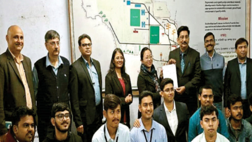 জলপাইগুড়ি ইঞ্জিনিয়ারিং কলেজে ১৪৭ পড়ুয়াকে ‘জব অফার’, ন’জনকে চাকরির অফার দিল ‘বেল’