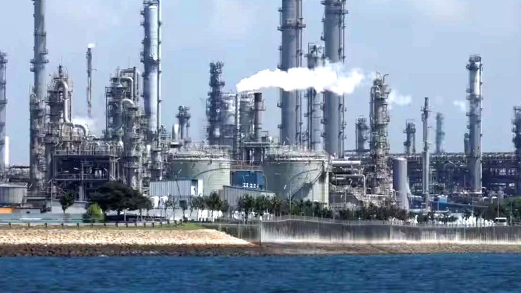 রাজ্যে পলিকার্বোনেট উৎপাদন খাতে ৮৫০০ কোটি টাকা বিনিয়োগের পরিকল্পনা করছে হলদিয়া পেট্রোকেমিক্যালস