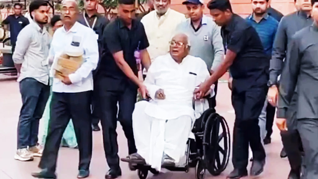 সংসদের অধিবেশন চলাকালীন হাসপাতালে সৌগত রায়