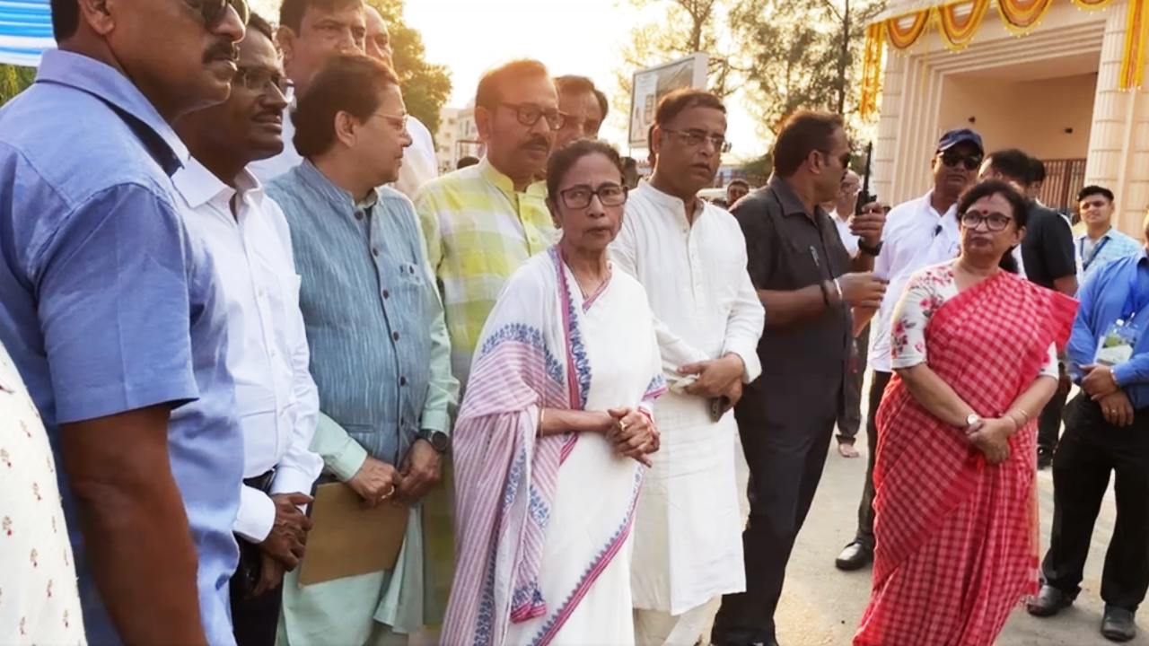 দিঘার জগন্নাথ মন্দিরে পূর্ণাহুতি দিয়ে মুখ্যমন্ত্রী বললেন, ধর্ম কখনও মুখে প্রচার করে হয় না