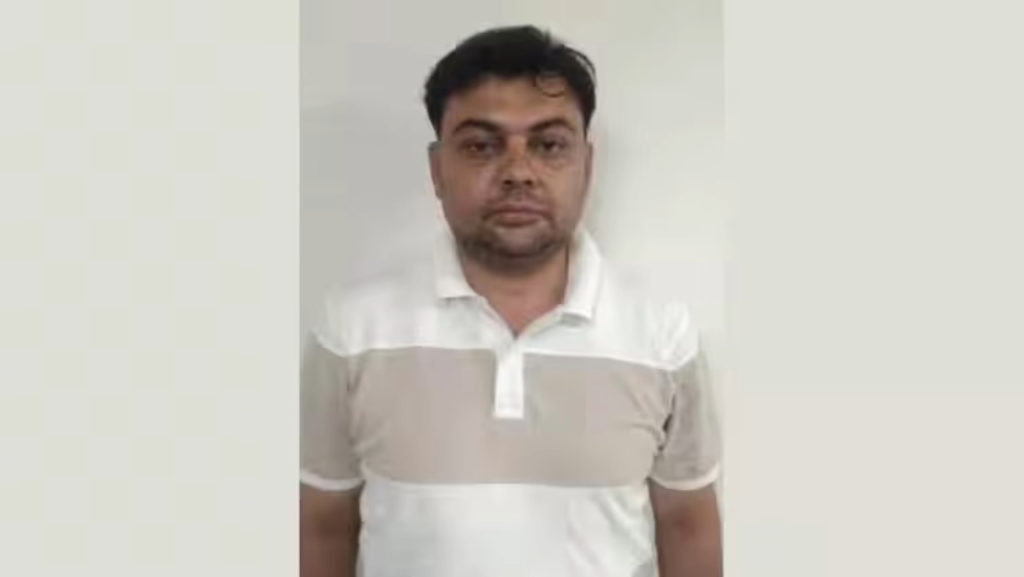 ইউটিউবারের পর পাক চরবৃত্তির অভিযোগে গ্রেপ্তার Double Engine উত্তরপ্রদেশের ব্যবসায়ী