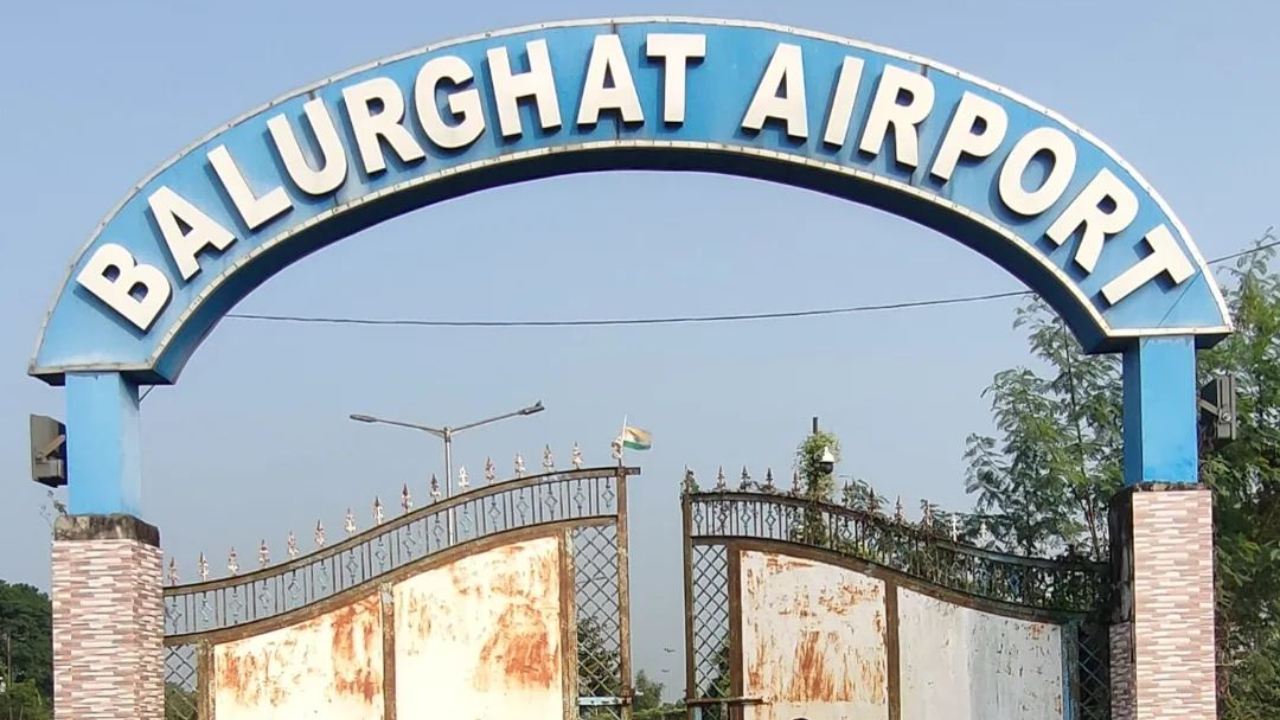 মেলেনি কেন্দ্রীয় সিভিল অ্যাভিয়েশন দপ্তরের ছাড়পত্র, তৈরী হয়েও থমকে বালুরঘাট বিমানবন্দর