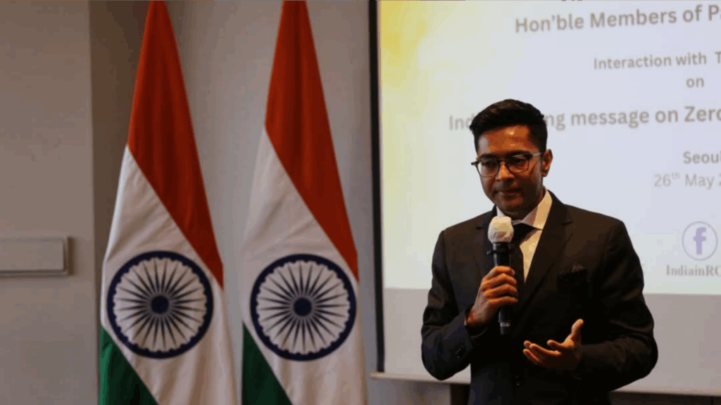 বাড়ির উঠোনে সাপ জন্মালে, সে যাকে ইচ্ছা ছোবল মারবে, সিওলে পাকিস্তানকে নিশানা করে কী বললেন অভিষেক?