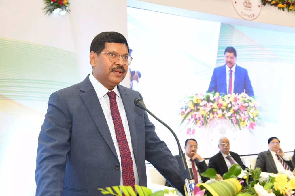 মেয়াদ শেষ সঞ্জীব খান্নার, আজই প্রধান বিচারপতি পদে শপথ নেবেন ভূষণ রামকৃষ্ণ গবই