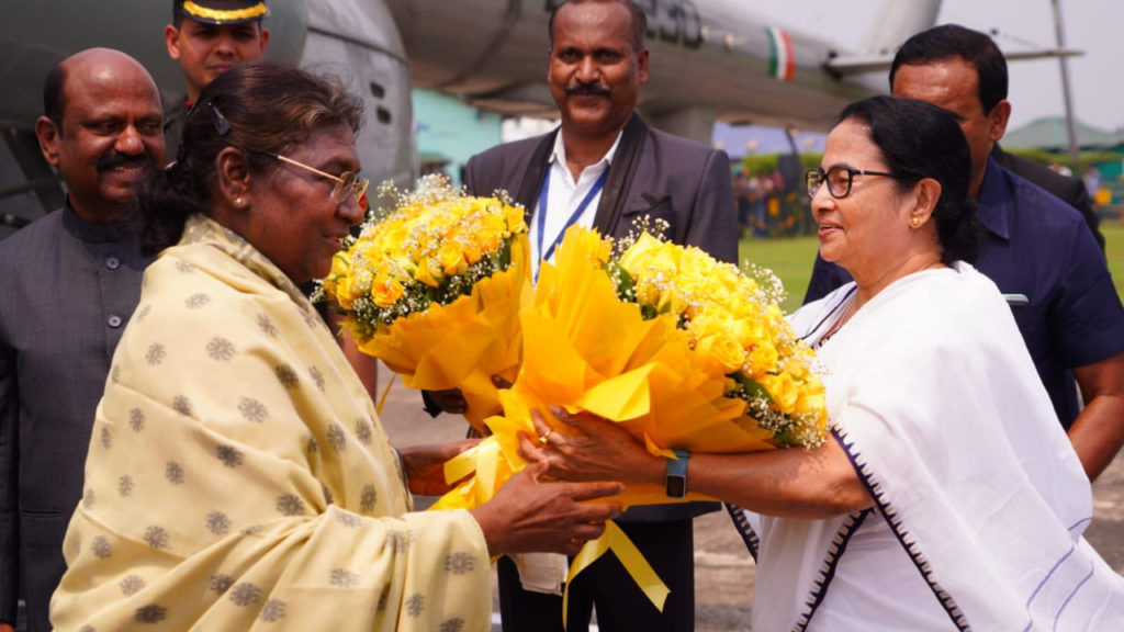 Droupadi Murmu’s Birthday: রাষ্ট্রপতিকে জন্মদিনের শুভেচ্ছা মমতা-অভিষেকের