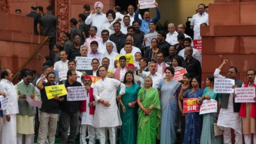 Parliament Monsoon Session: সরকার-বিরোধী টানাপোড়েনে নাগাড়ে তিনদিন অচল সংসদ, কবে সচল হবে দেশের আইনসভা?