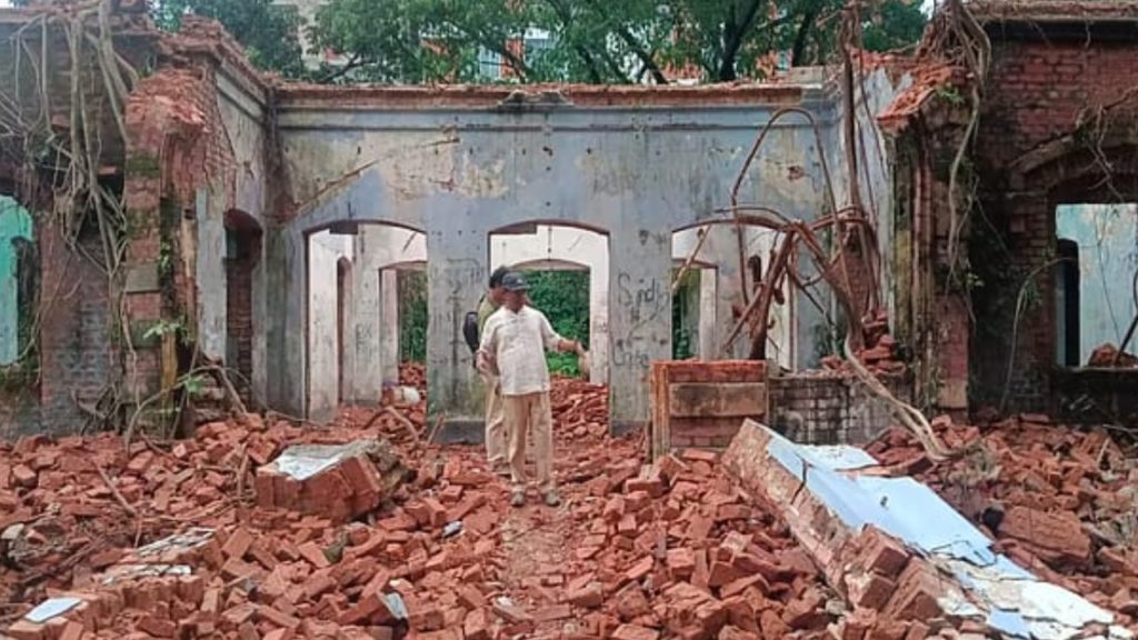 বাংলাদেশে ভাঙা হচ্ছে উপেন্দ্রকিশোর রায়চৌধুরীর স্মৃতিবিজড়িত বাড়ি, কড়া প্রতিক্রিয়া মমতার