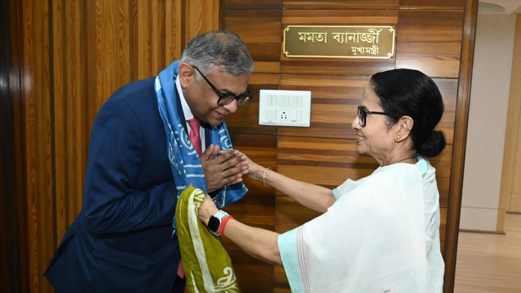 টাটার হাত ধরে নতুন বিনিয়োগ আসতে চলে রাজ্যে? মমতা-চন্দ্রশেখরণের বৈঠকের পর জল্পনা