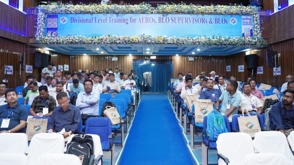 SIR: বাংলার ভোটকর্মীদের প্রশিক্ষণে কী কী নির্দেশ নির্বাচন কমিশনের?