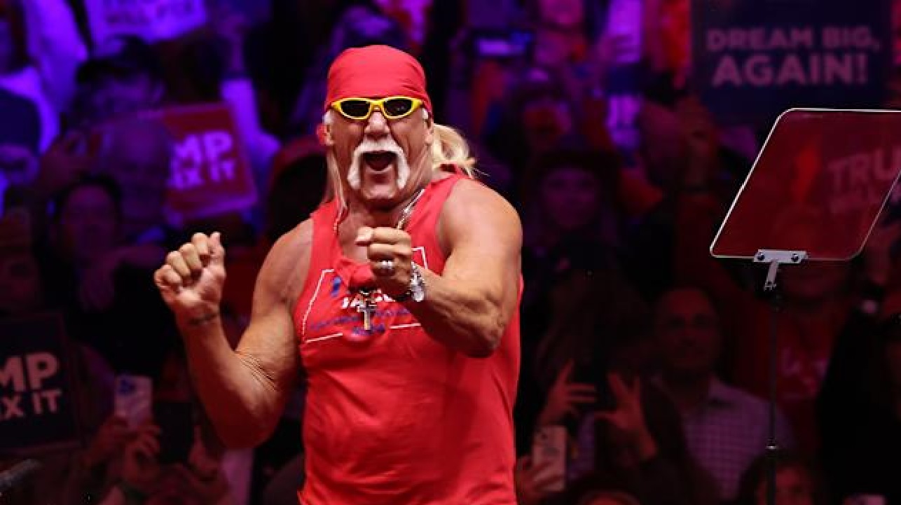 Legendary Hulk Hogan passes away at the age of 71