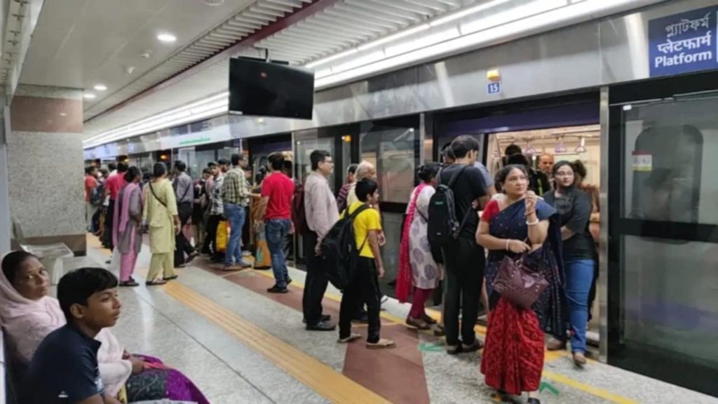 Kolkata Metro: উদ্বোধনের পরই নয়া রুটগুলোয় শুরু পরিষেবা, রইল সময়সূচি
