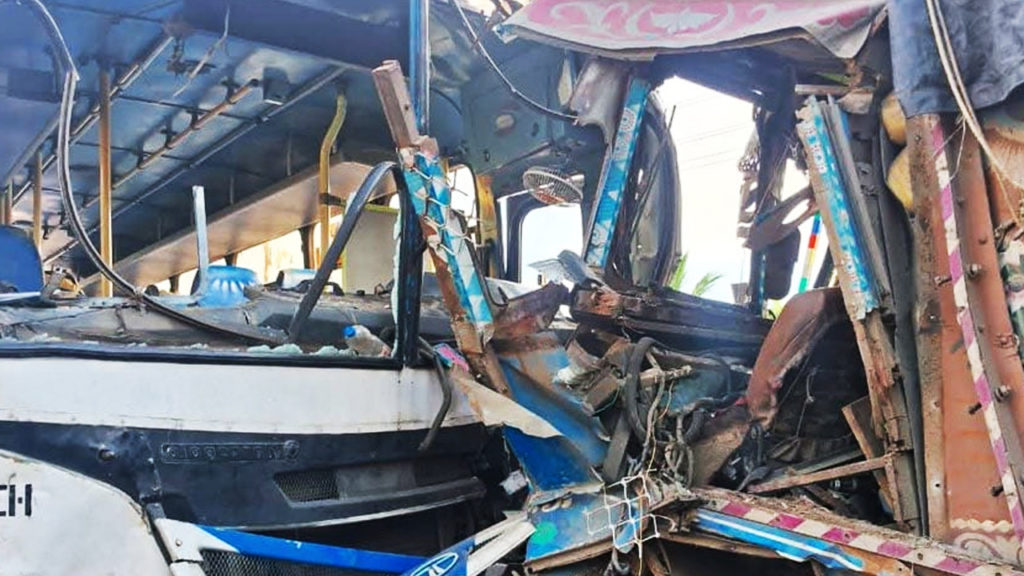 স্বাধীনতা দিবসের সকালে মর্মান্তিক বাস দুর্ঘটনা, মৃত অন্তত ১০, আহত ৩৫
