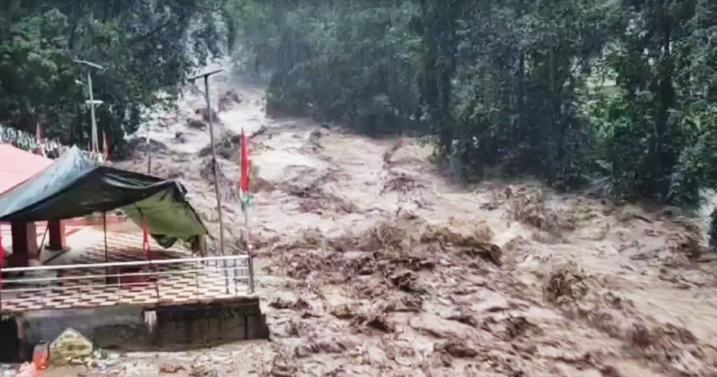 Jammu and Kashmir: ডোডায় মেঘভাঙা বৃষ্টি, হড়পা বানে মৃত ৪, ক্ষতিগ্রস্ত একাধিক বাড়ি