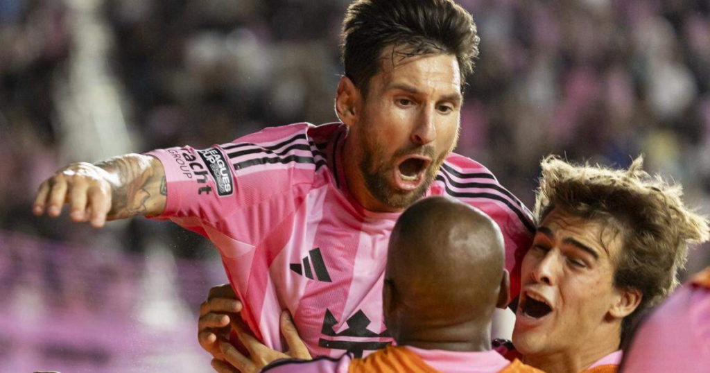 মেসির আগমনেই লিগ কাপ ফাইনালে ইন্টার মায়ামি, করলেন জোড়া গোলও