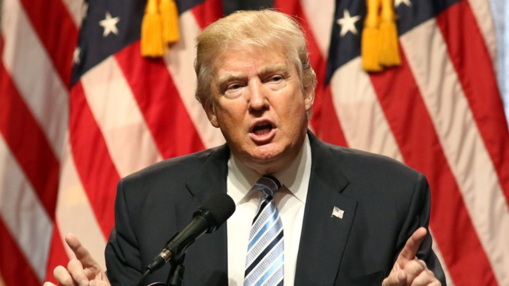 Trump: ভারতীয় ট্রাক ড্রাইভারদের জন্য খারাপ খবর, কর্মী ভিসা বন্ধ করলো ট্রাম্প প্রশাসন