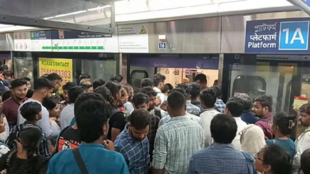 Kolkata Metro: কম খরচে নোয়াপাড়া থেকে এয়ারপোর্ট যাত্রা, স্বস্তিতে মেট্রো যাত্রীরা