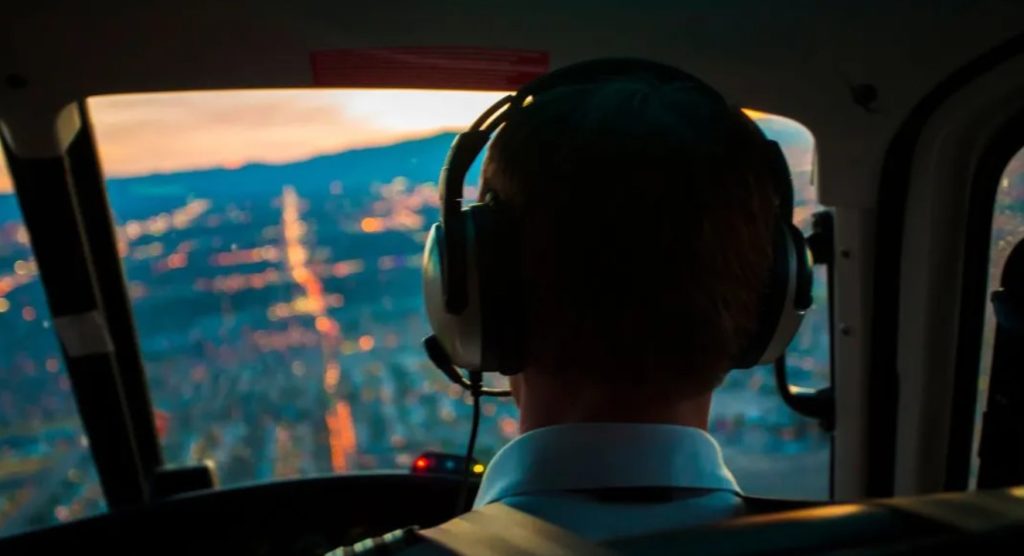 বিমান পরিষেবায় ক্লান্তি ও কর্মী সংকট: সংসদীয় কমিটির রিপোর্টে উদ্বেগ