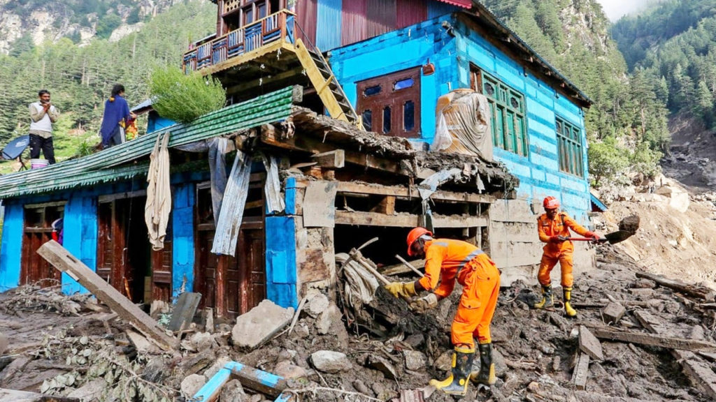 ফের কেঁপে উঠল ইন্দোনেশিয়া, কম্পনের মাত্রা ছিল ৬