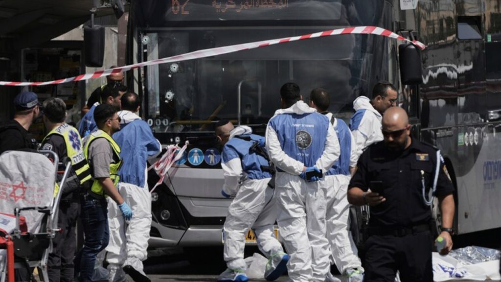 ফের রক্তাক্ত জেরুজালেম, জঙ্গি হামলায় নিহত ৬