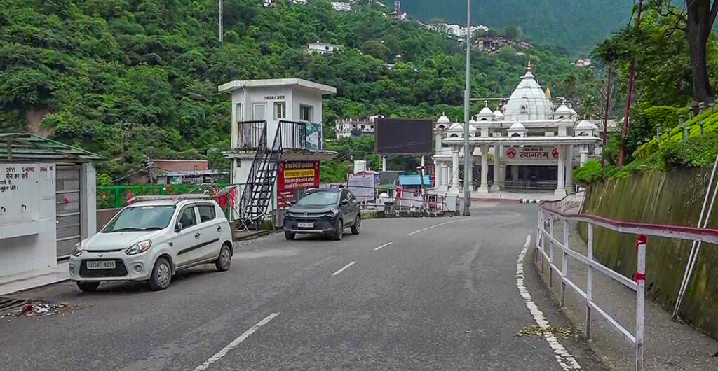 Vaishno Devi: অনির্দিষ্টকালের জন্য বন্ধ বৈষ্ণো দেবী যাত্রা