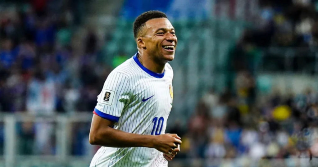 ফ্রান্সের দুর্দান্ত শুরু, এমবাপ্পের গোলের দাপুটে জয়