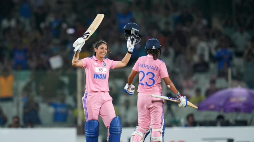 ৫০ বলে শতরান করলেন স্মৃতি, টপকে গেলেন বিরাট কোহলিকে