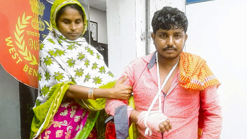 বাংলা বলার ‘অপরাধে’ ওড়িশায় ফের নিগৃহীত বাংলার শ্রমিক, নগদ টাকা-মালপত্র লুঠের অভিযোগ