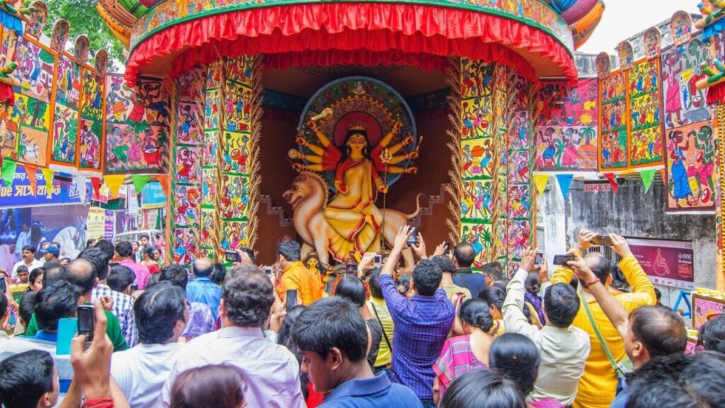 এবার থেকে সারা বছরই হবে দেবী দর্শন, ‘দুর্গা অঙ্গন’ তৈরির কাজ শুরু হিডকোর