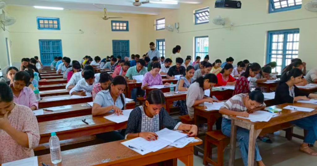 SSC Exam: রবিবার নবম-দশমে নিয়োগ পরীক্ষা, কী কী নিয়ম মানতে হবে পরীক্ষার্থীদের?