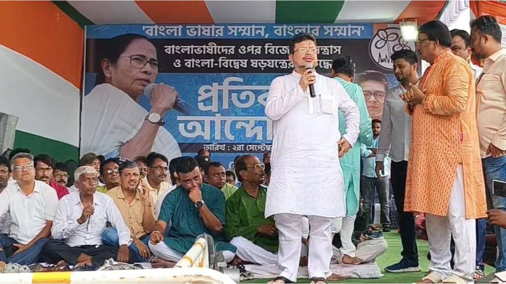 মেয়ো রোডে মঞ্চ ভাঙার প্রতিবাদ ডোরিনা ক্রসিংসে, BJP-কে সরাসরি আক্রমণ তৃণমূলের